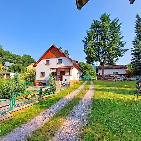 Chalupa 2 別荘 チェルニー・ドゥール